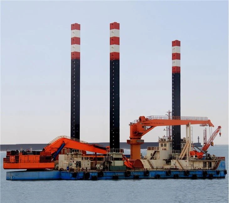 Hydraulic Backhoe Dredger