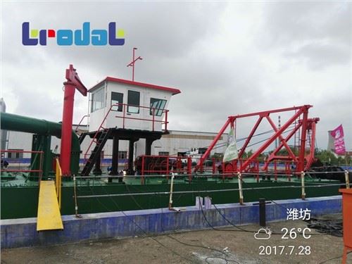 インボードポンプ吸引ドレッジャー