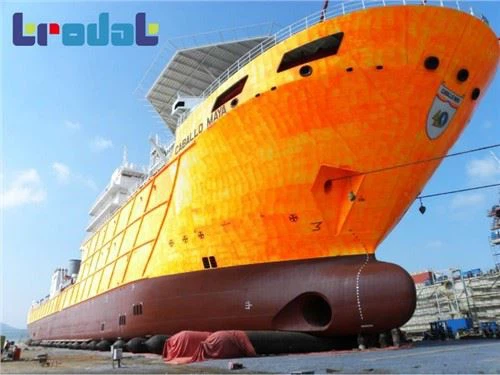 進水式エアバッグ