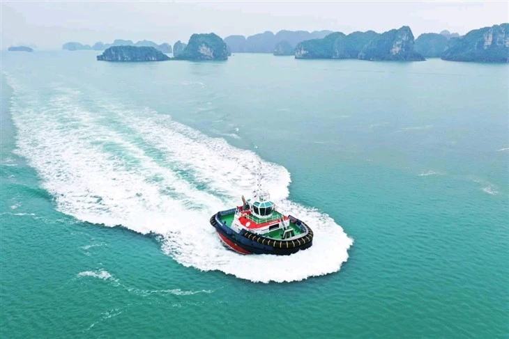 Tug Top Push Boat